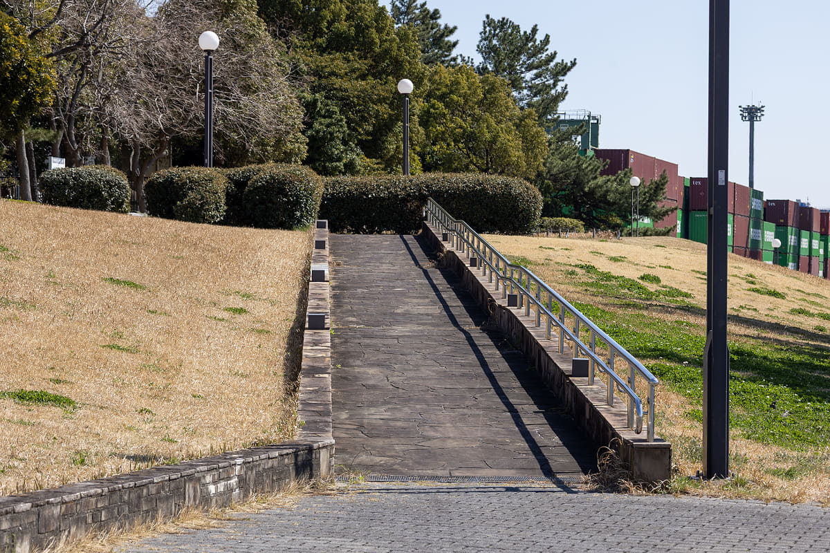 街中でも勾配はあちこちにあるので、e-bikeは特に意識しなくてもかなり楽をさせてもらっている乗り物だということも気づいた