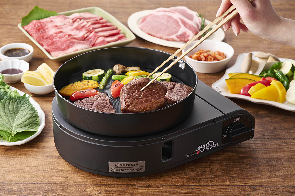 カセットガス スモークレス焼肉グリル“やきまるスリム”のマットブラック