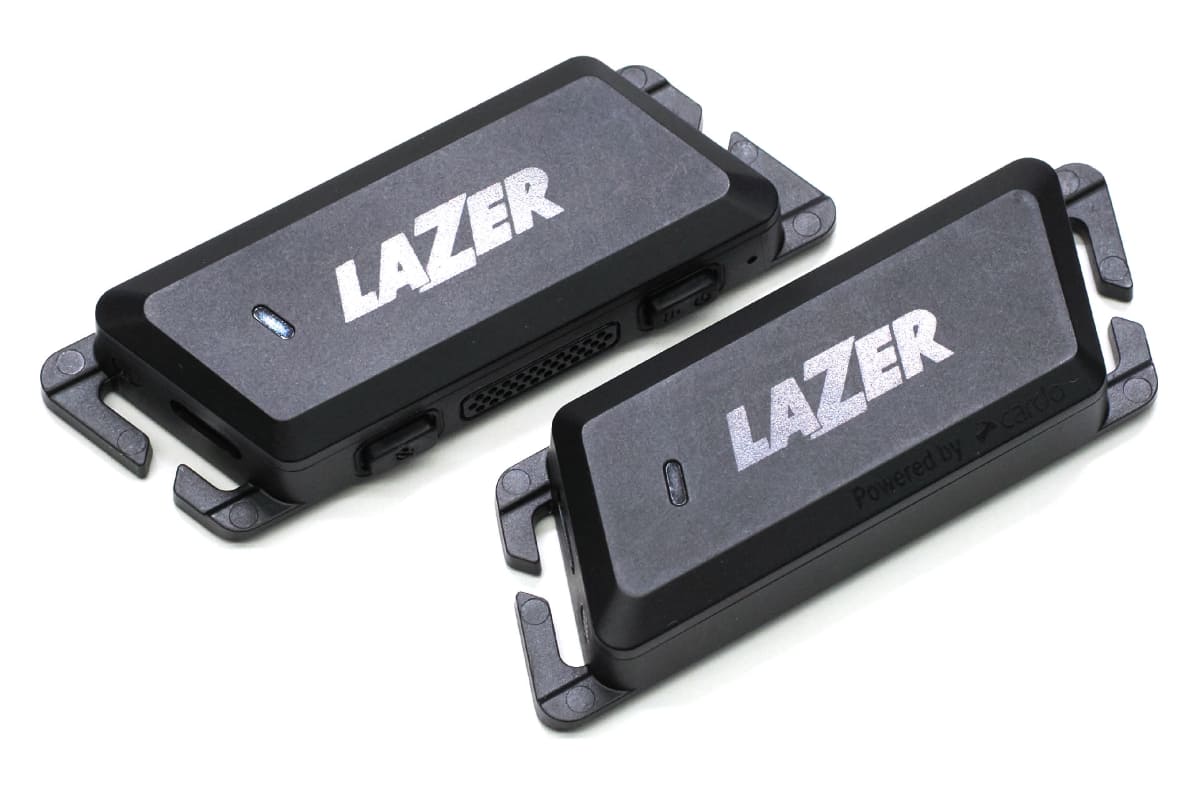 本体ユニットは左右合計2台。1台あたりのサイズは、25.7×71.7×12.2mm(幅×長さ×厚さ)。左右合計の重さは38g