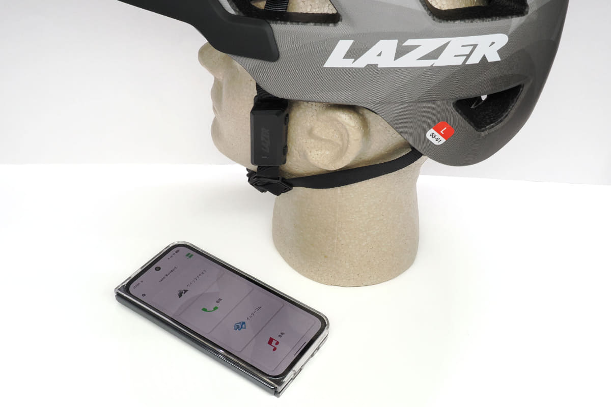 LAZER「VeloVox」を使うには、インターネットに接続可能なスマートフォンと専用アプリ「Cardo Connect」が必須です