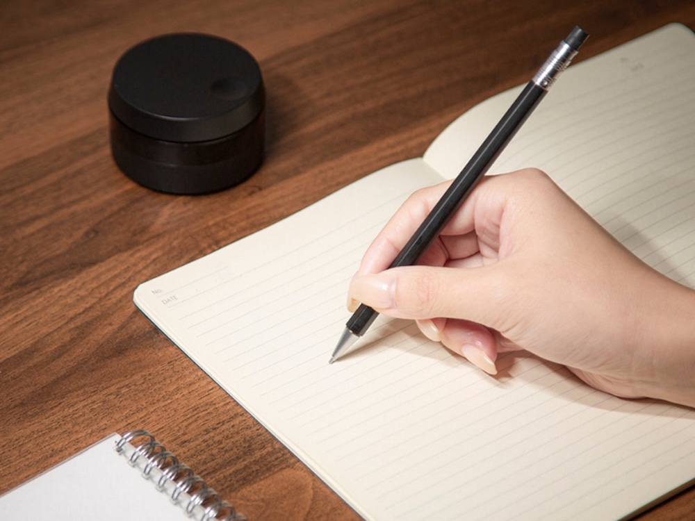 影が生まれにくい位置に設定できる