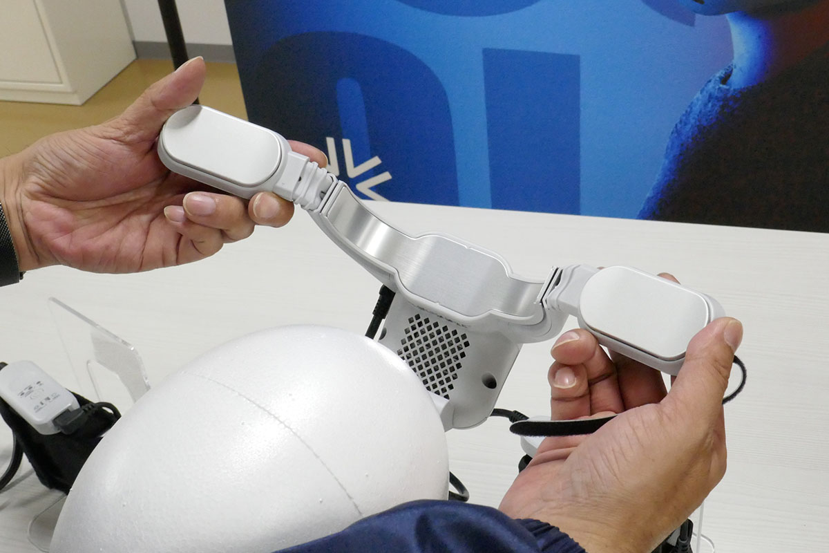 ウェアコン2は後ろのプレートを拡大