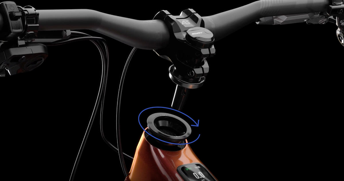 セッティングを細かく煮詰められる調節式ジオメトリーとマレットホイール専用デザインを採用。ライディングスタイルやトレイル環境により好みのサイズを選べる