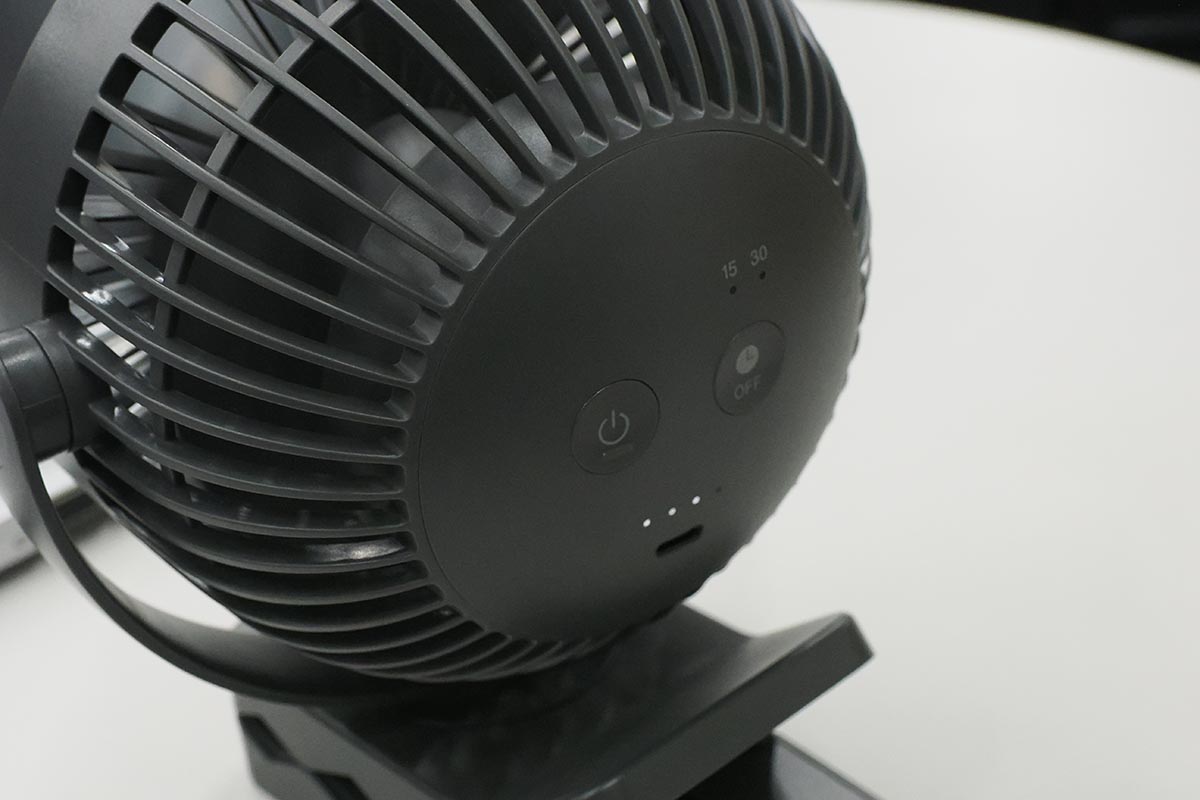 背面の操作ボタン