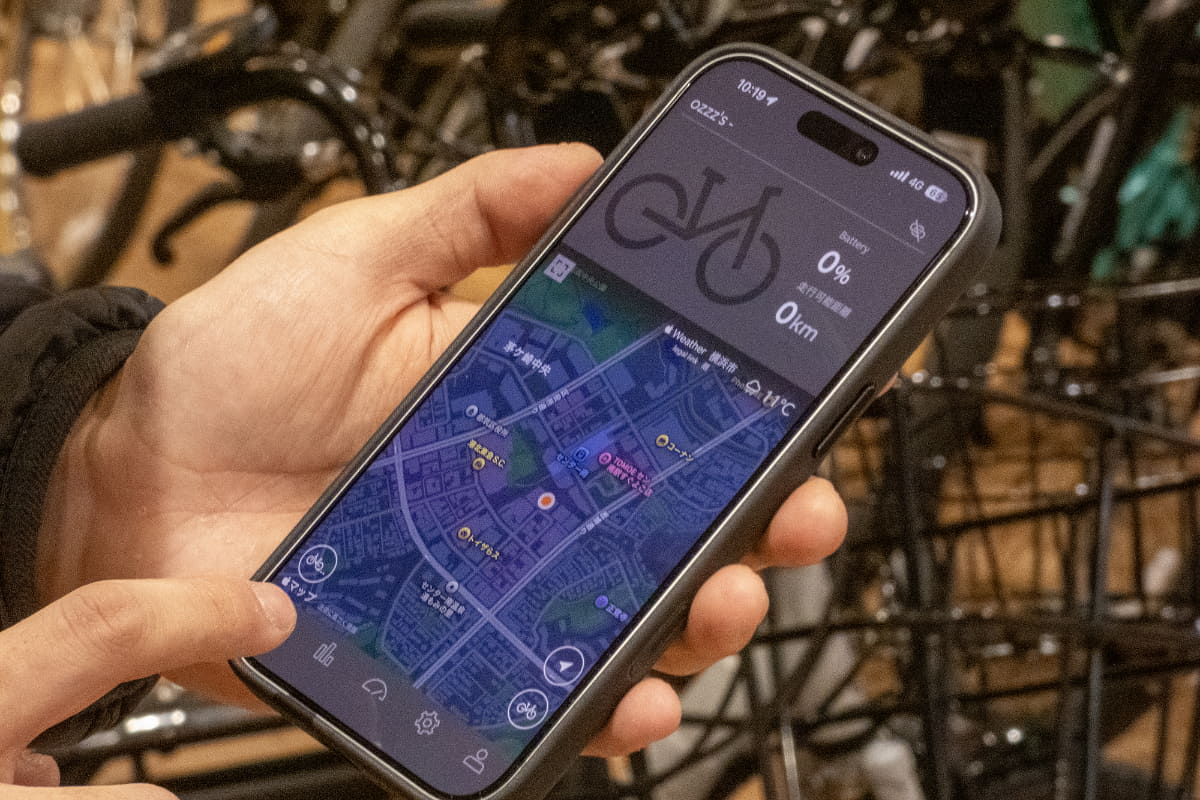 AI機能を搭載するSMALOはスマートフォンでの操作が中心