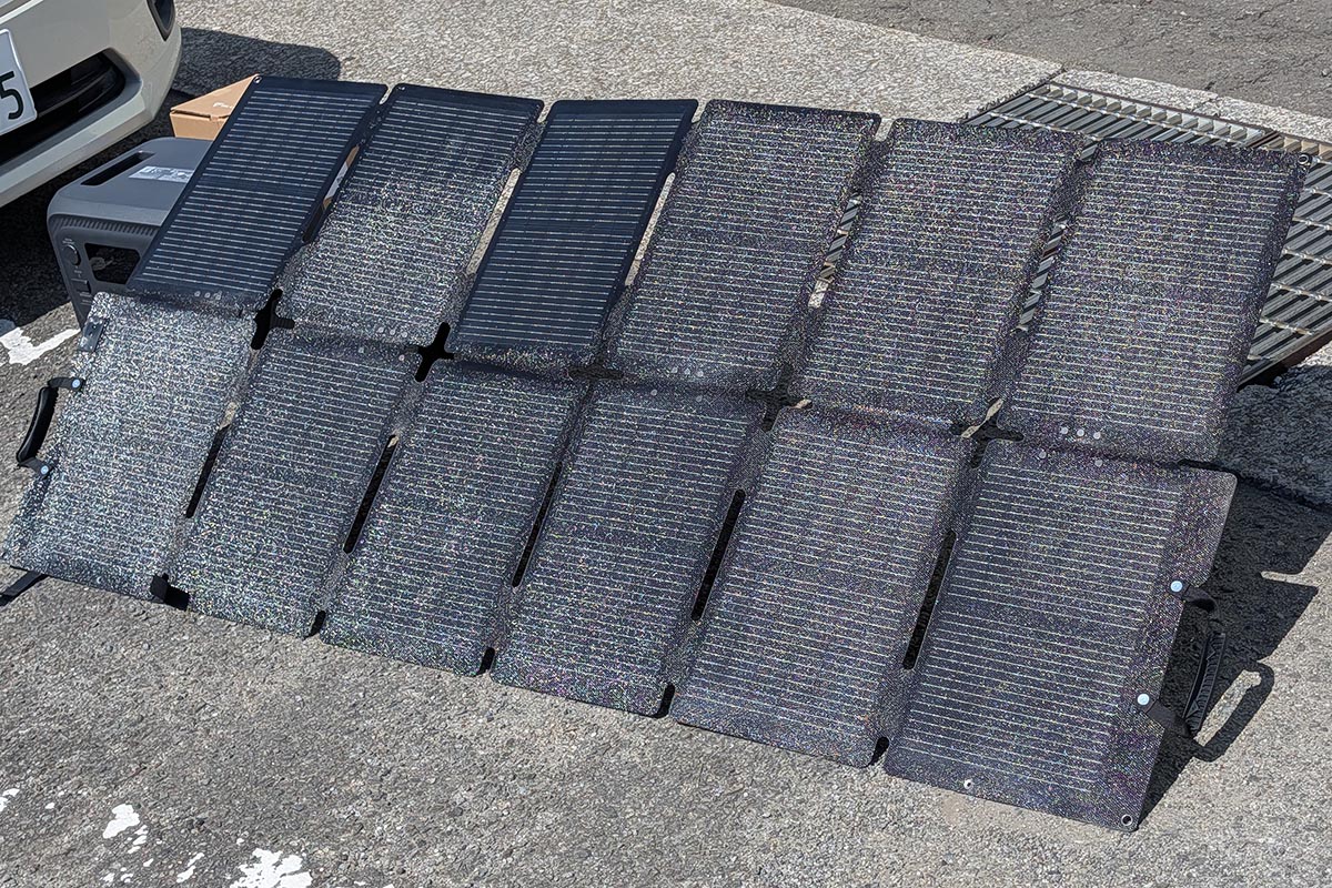 展開すると横幅170cmぐらいになる