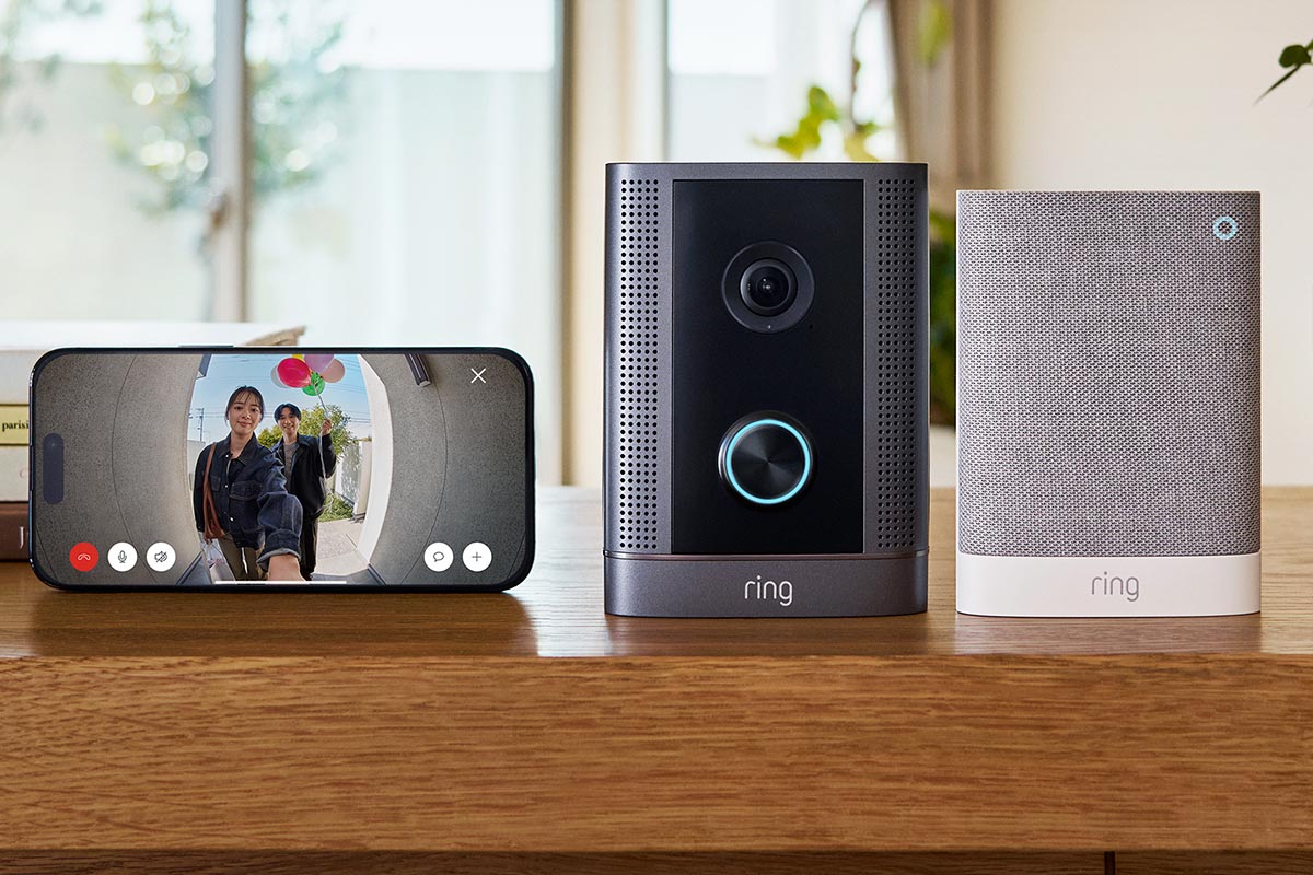 ドアホン、防犯カメラ、サイレン機能を装備。スマホで手軽に使える