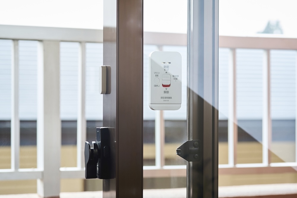 窓が開いて本体とマグネットが離れると検知する「開放検知」