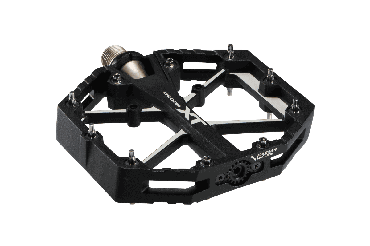 新型フラットペダル「DEORE XT PD-M8240」。価格は23,675円