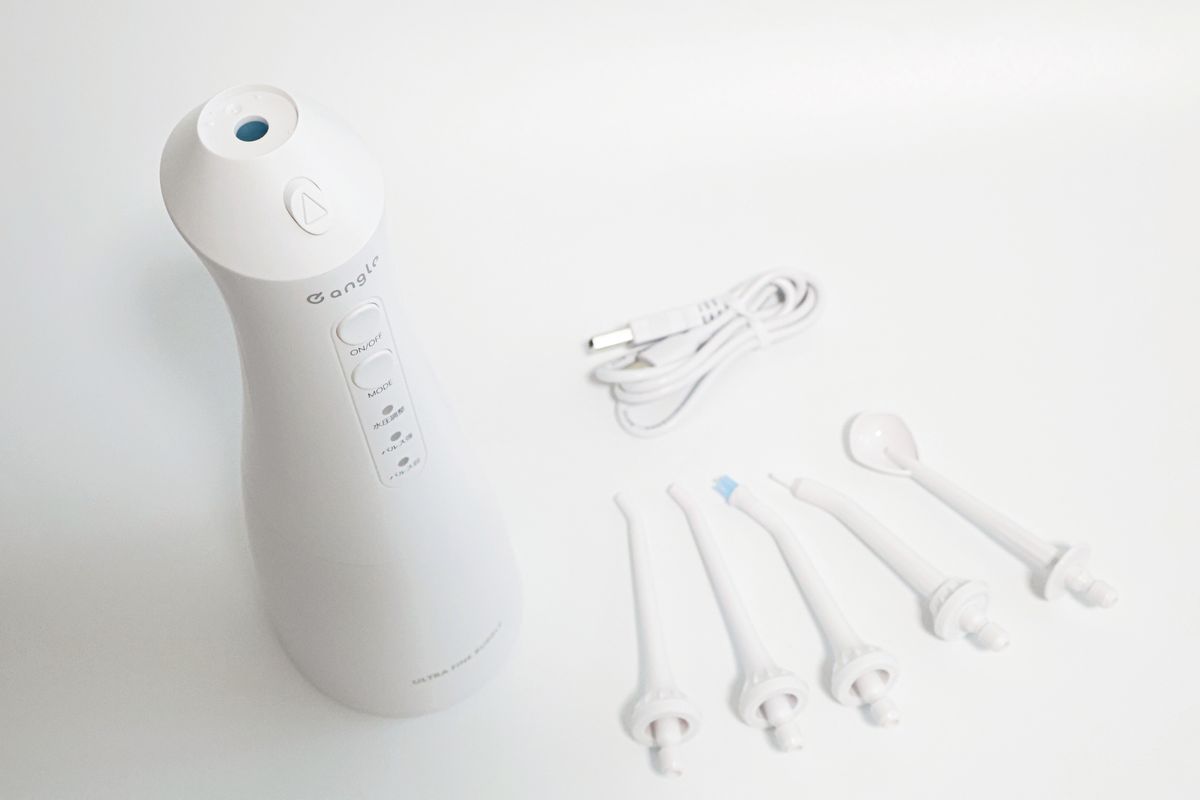 付属品はノズル5本、USB Type-Cケーブル1本