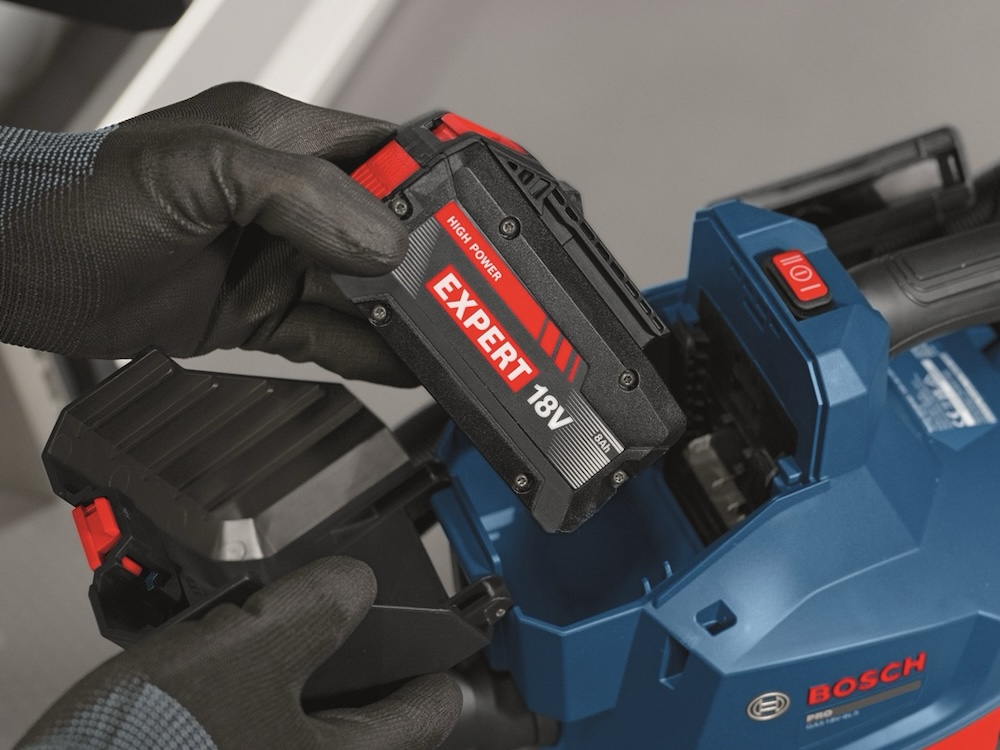 バッテリー容量が8Ahの「EXPERT 18V 8.0Ahバッテリー EXBA18V-80」