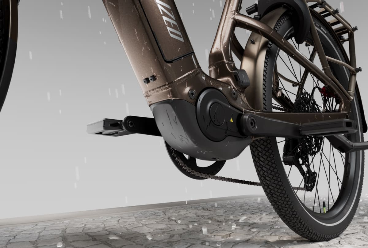 ドライブユニットとバッテリードアは、外的要因を確実に遮断するために、精密に設計されている。バッテリードアが開いた状態であっても、IP67の防水・防塵性能を確保