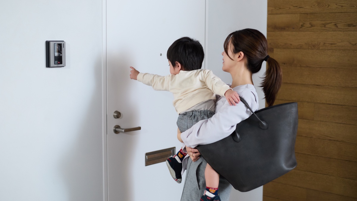 Nature Keyを携帯することで、ハンズフリーで解錠できる