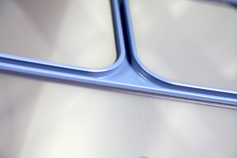 蓋と一体になったパッキン。一体型なので洗う際の手間も減らせる