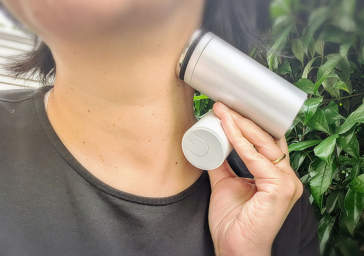 暑い時など、首筋にプレートを当てて使うと気持ちいいです