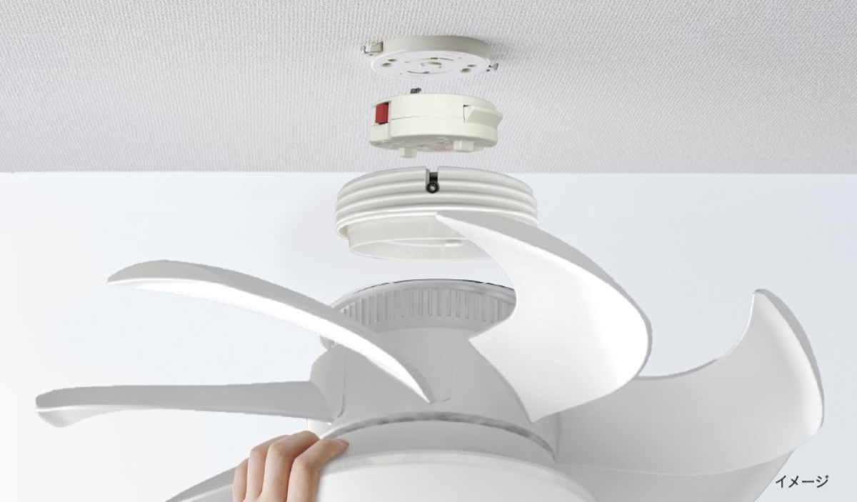 一般的な住宅の引掛シーリングに取り付けられる