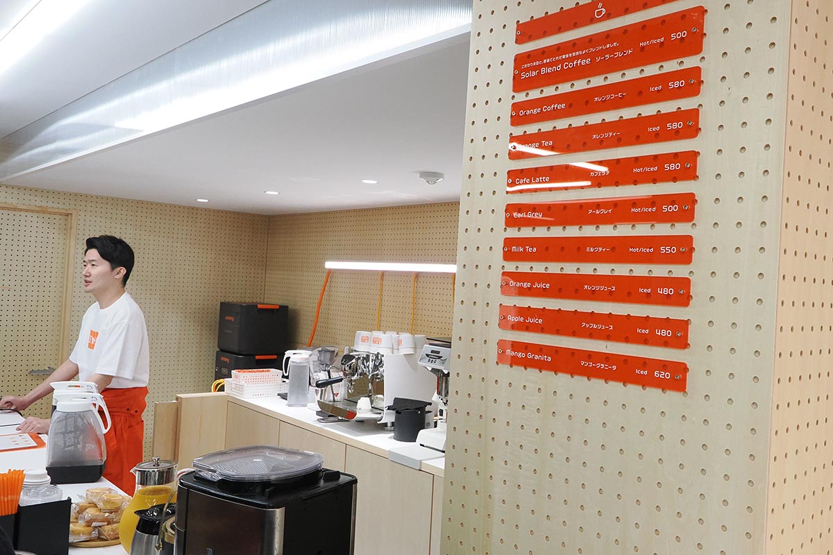 1Fのカフェコーナー
