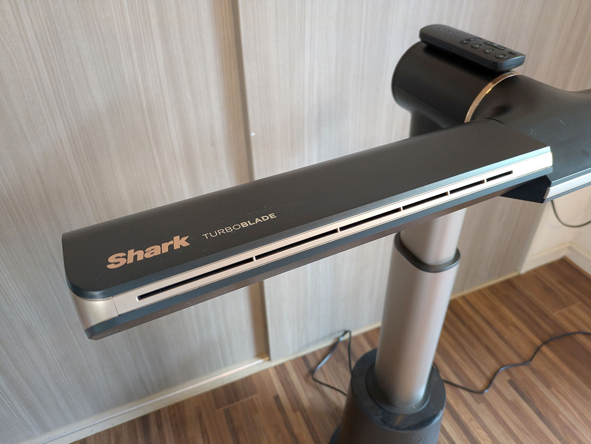 シャークニンジャの「Shark TURBOBLADE ハイパワータワーファン」