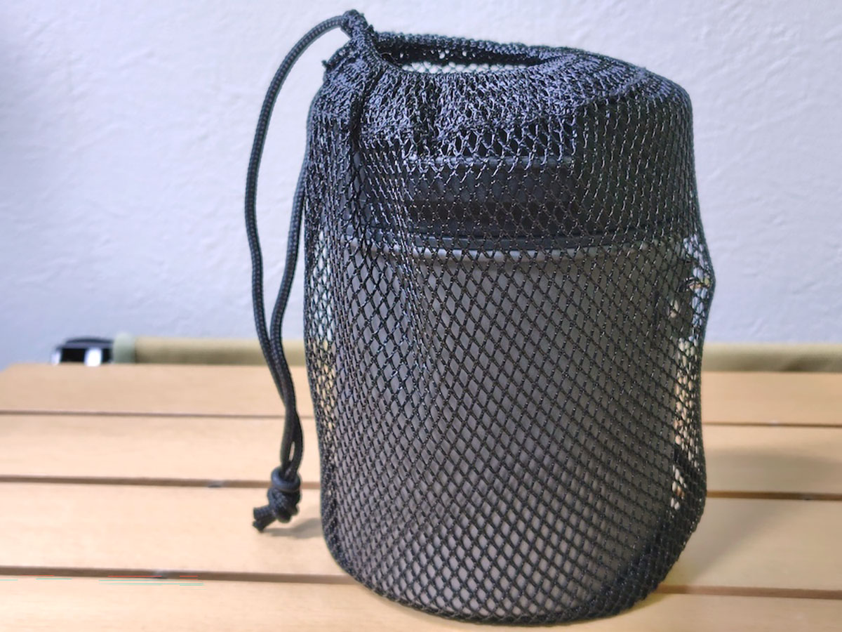 専用のメッシュ収納袋が付属