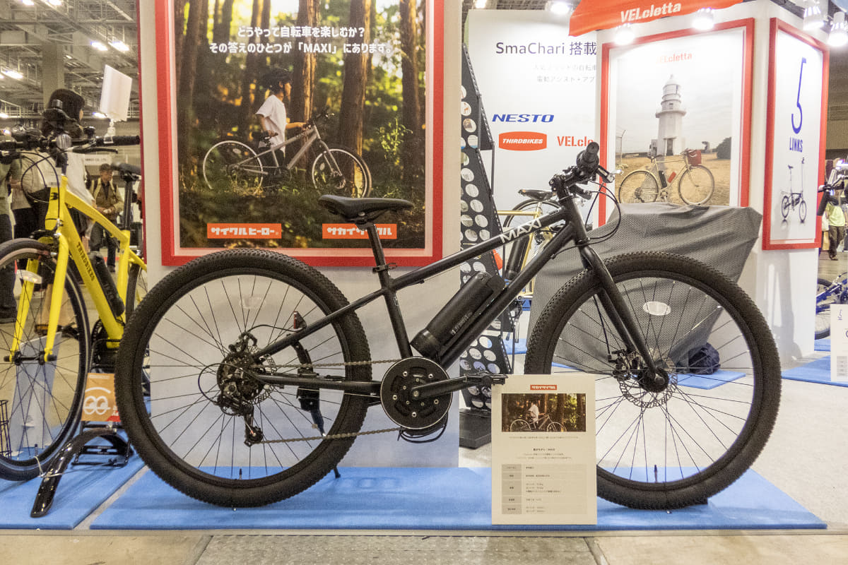 後付けのe-bikeシステムを展開するホンダ「スマチャリ」はさまざまな参考出展車などを展示。こちらは子供用e-bike「MAXI」。子供の成長に合わせて、自転車へ後付けできるのも特徴