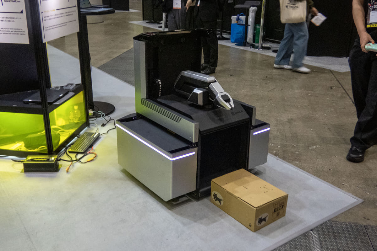 ヤマト運輸が実証実験を進める自動配送ロボット