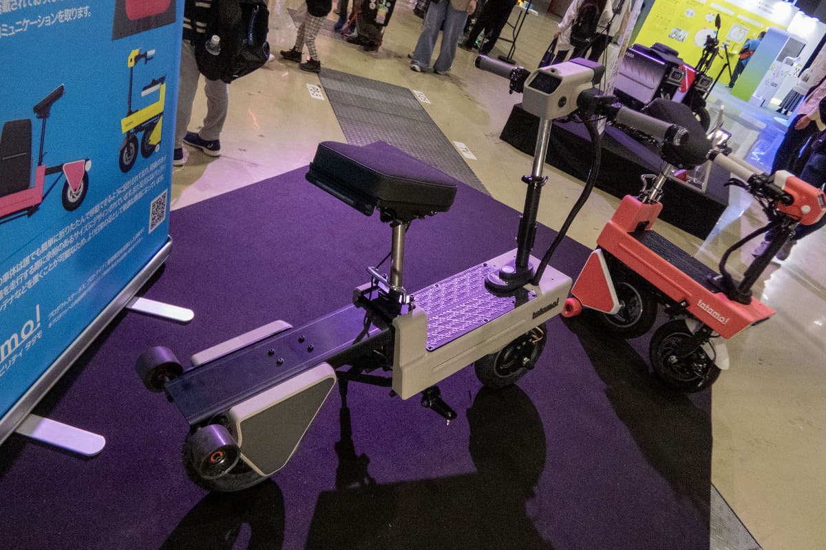 間もなく量産化される特定原付「tatamo!」。特定原付なので最高速は20㎞/h、航続距離は約30km