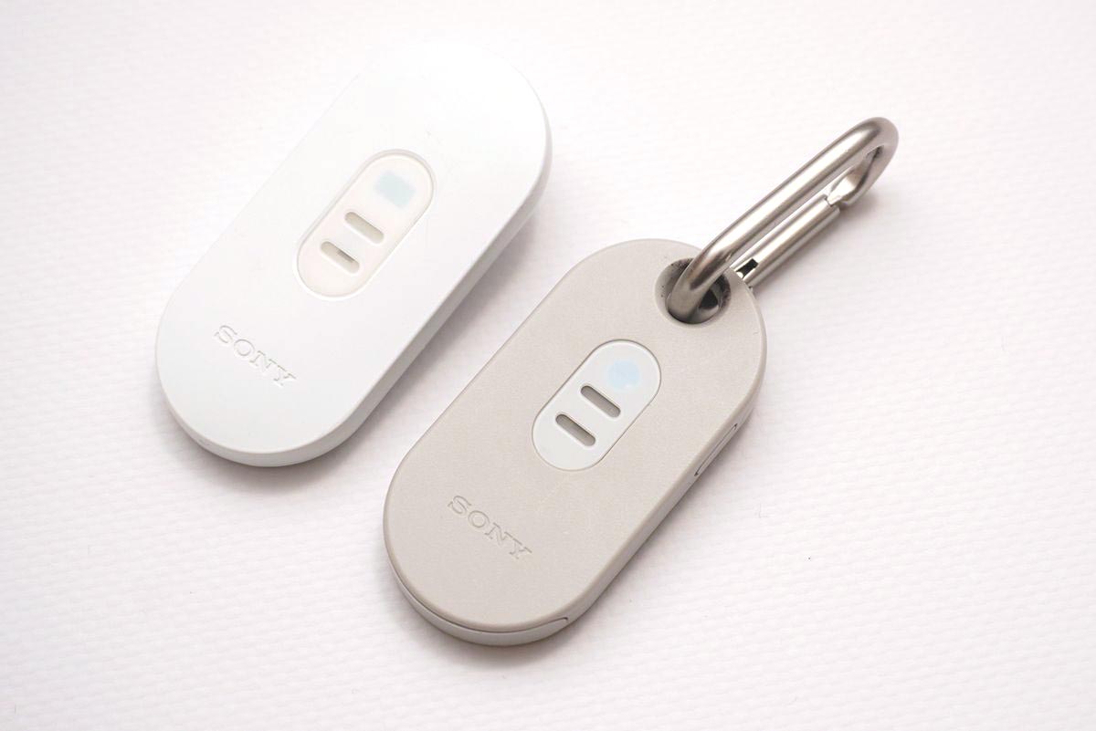右側がコンパクトになった新しいREON POCKET TAG 2