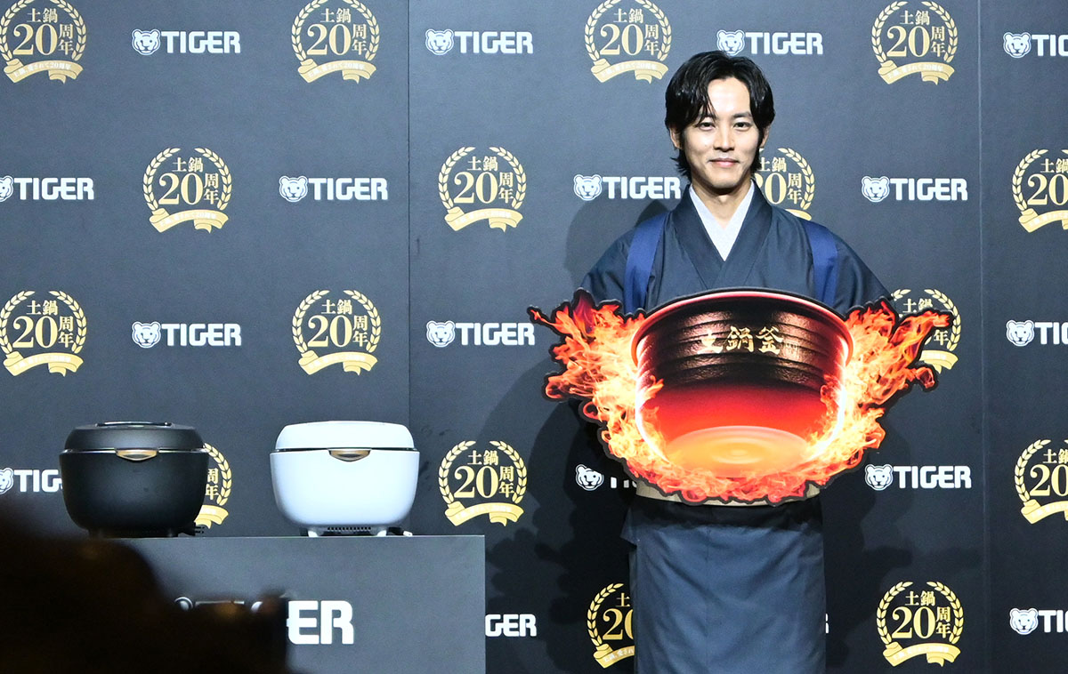 発表会には、CMにも出演している俳優の松坂桃李さんが登場