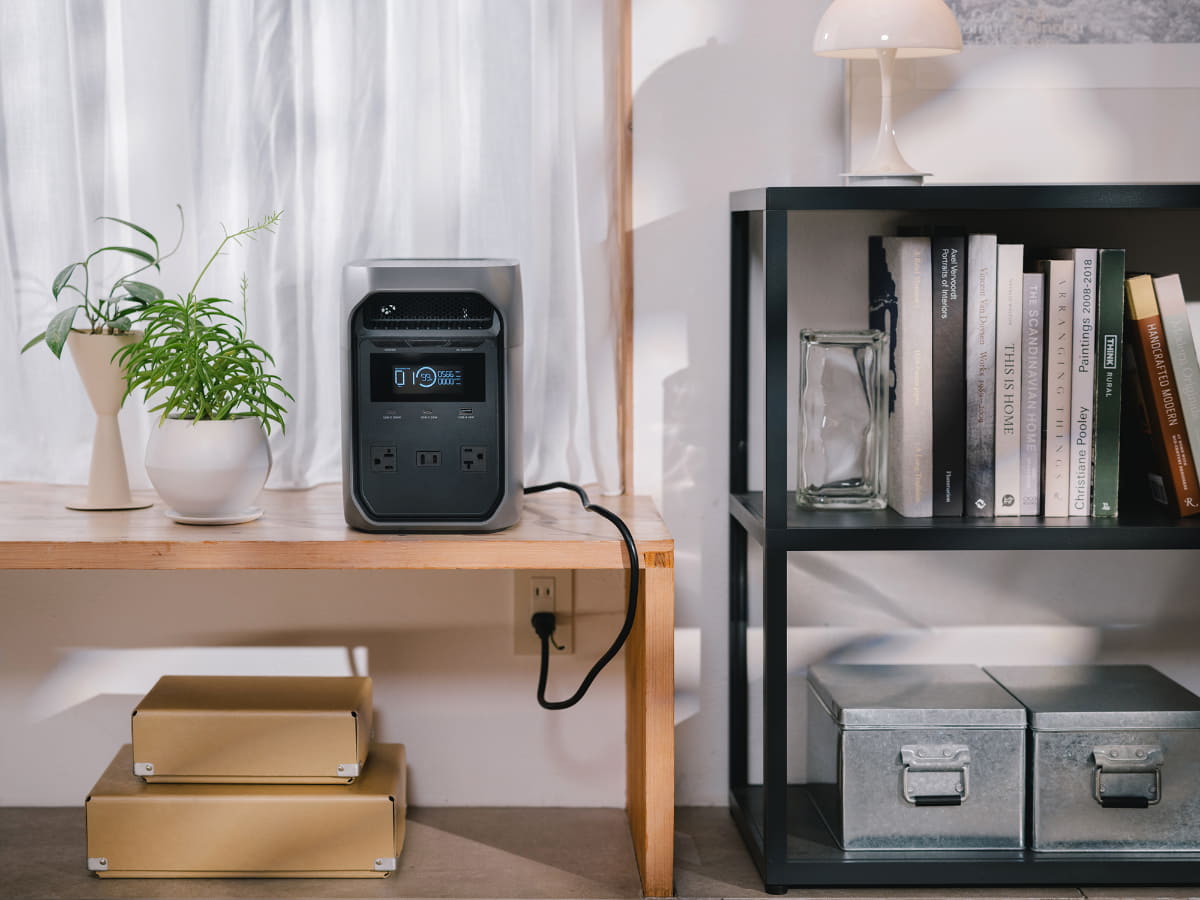 日常使いでどんな家電が動かせるかを学べる。停電時は0.01秒未満で接続機器の電源を商用電源から自動的に切り替えてくれる
