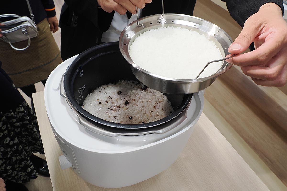 白米と雑穀を同時に炊くことも