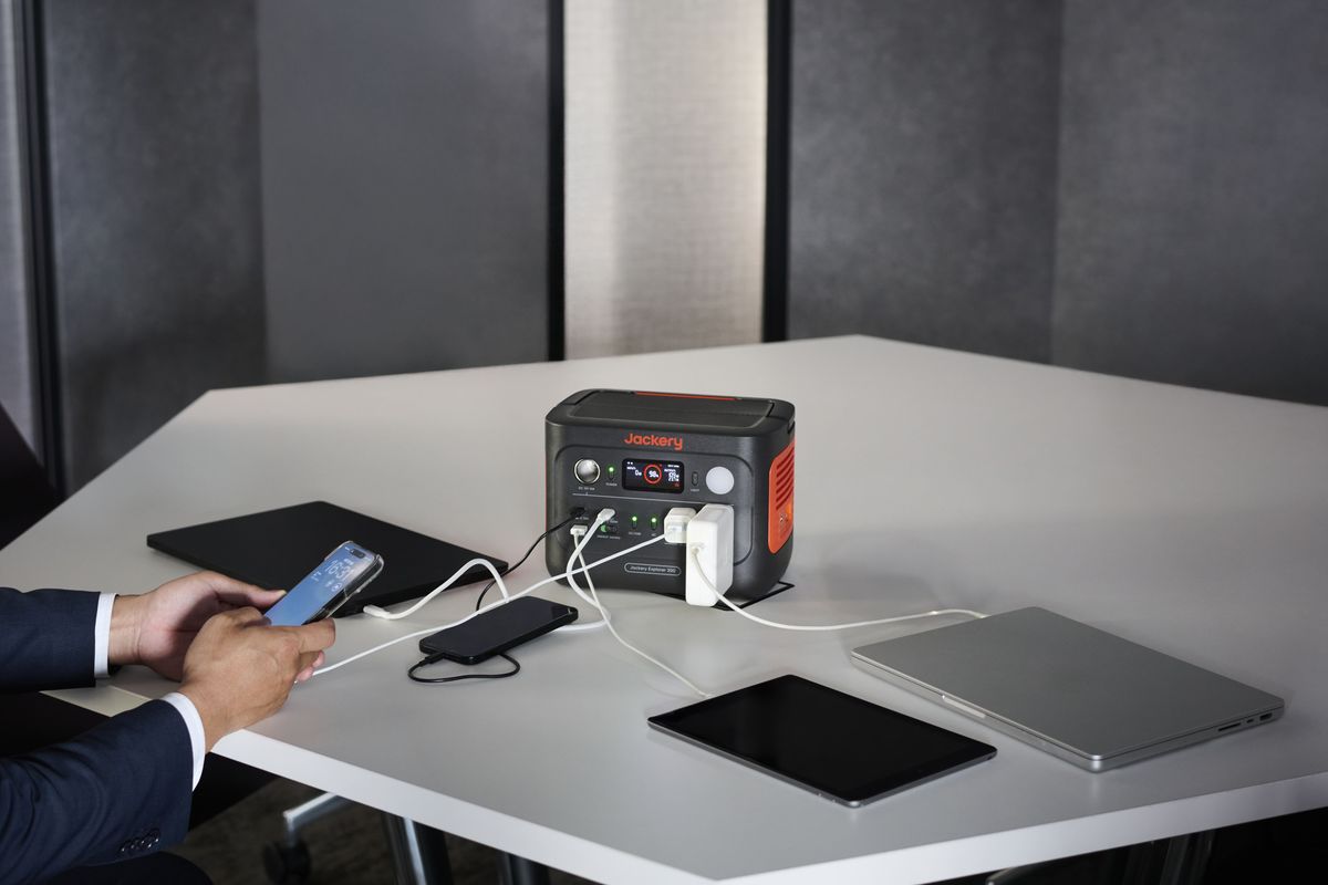 複数のデバイスを同時に充電できる