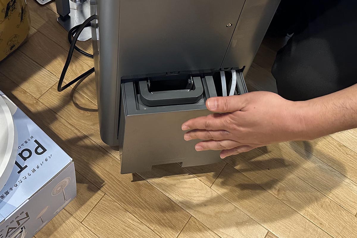 水タンクを備える