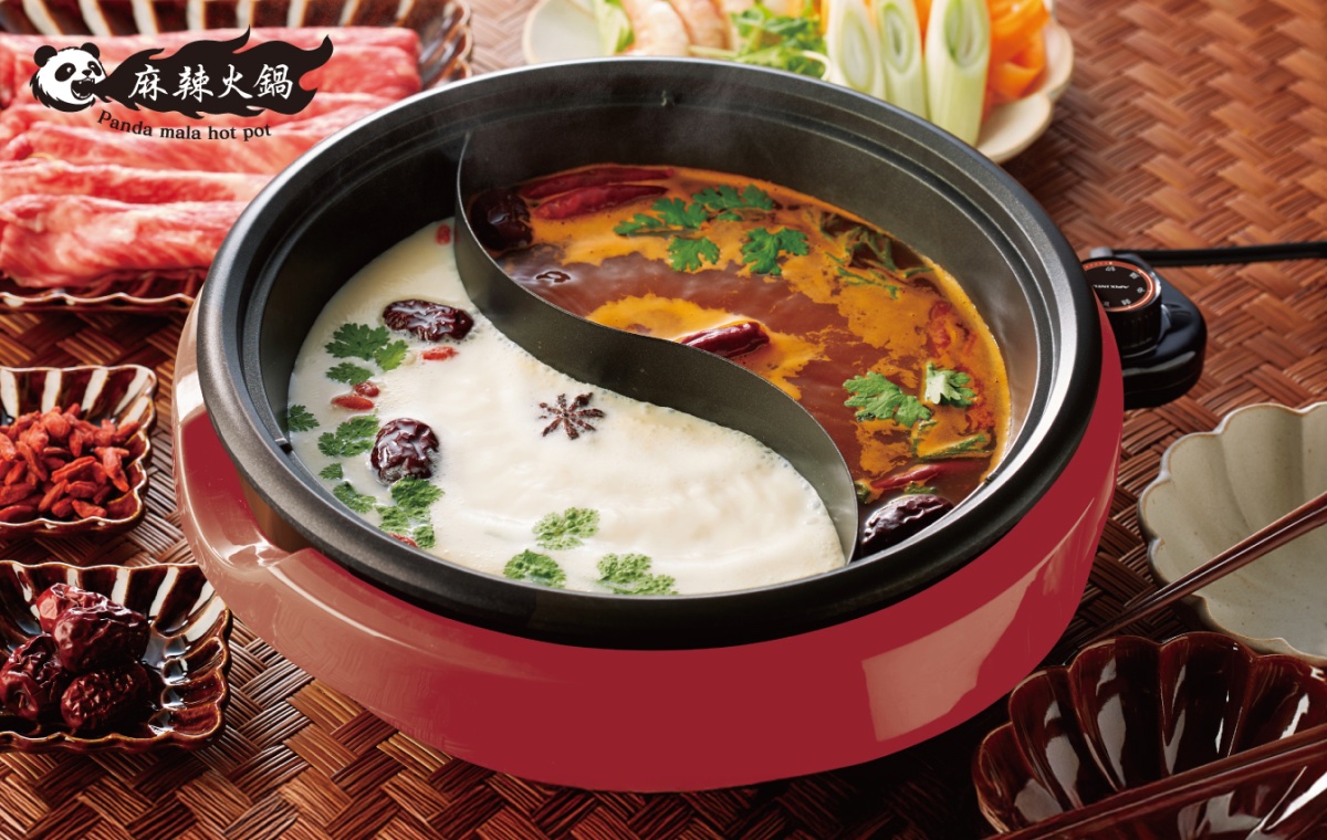 2種類のスープや料理を同時に楽しめる