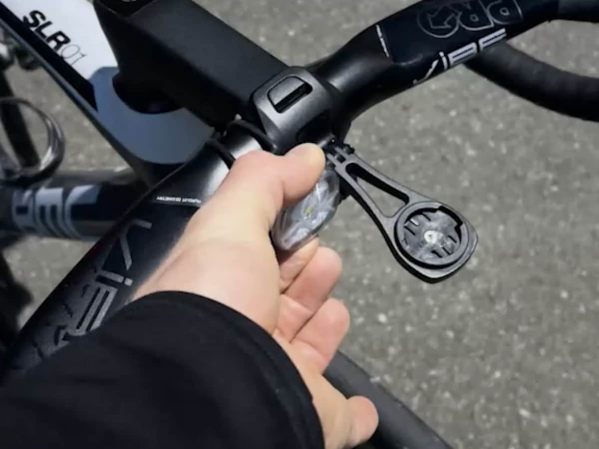 1秒で脱着できるという