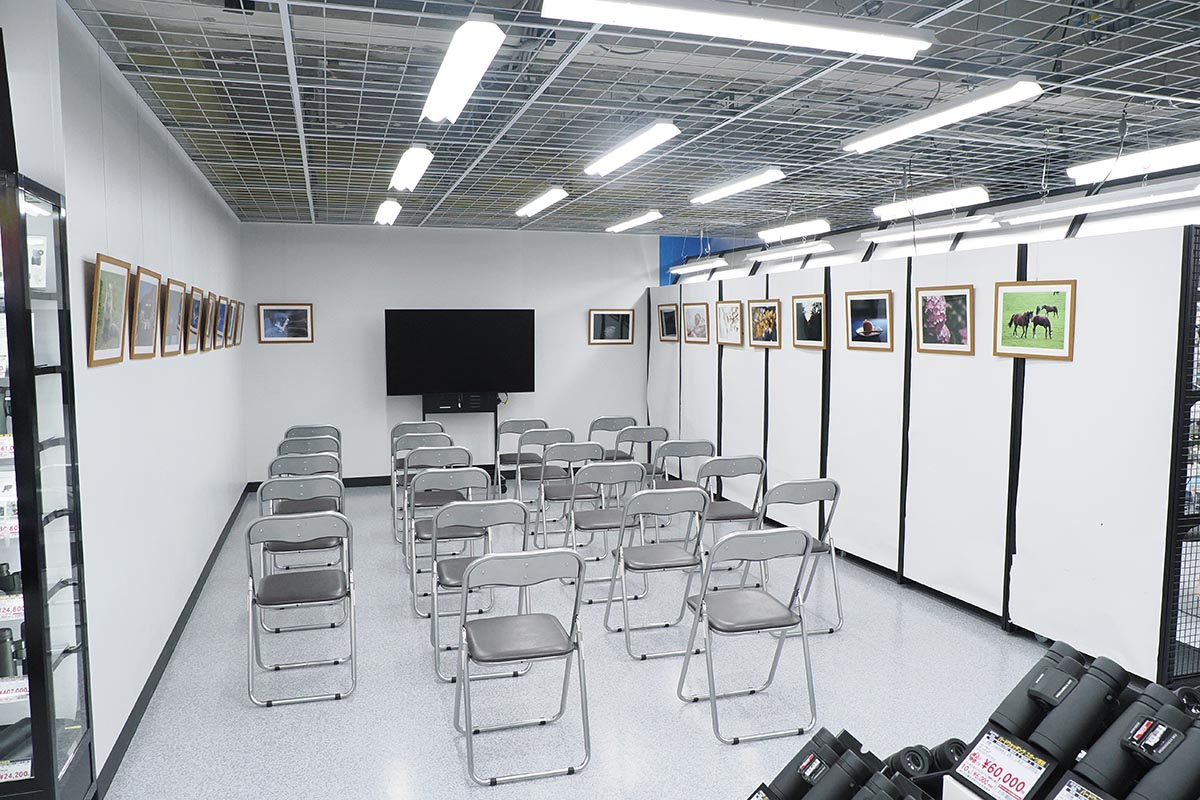 店内の常設コーナーで写真セミナーなども開催予定