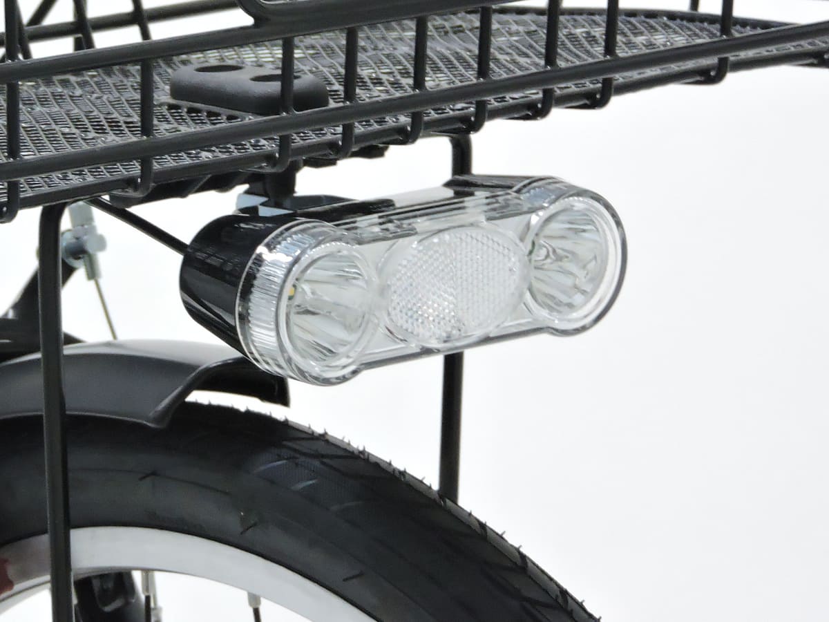 LED(0.5W)×2灯の広角ライトは、周囲が暗くなると自動的に点灯する