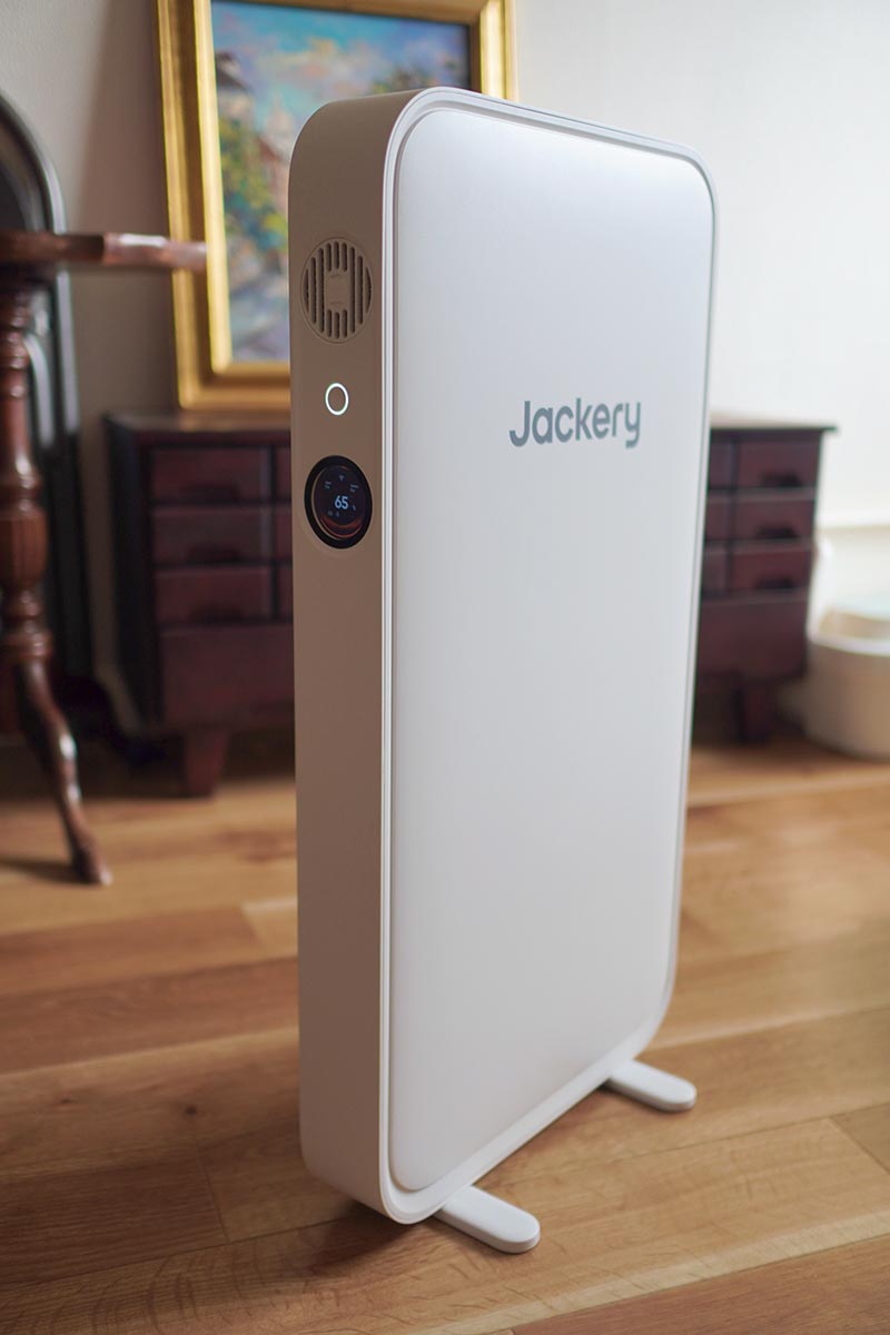 厚さ67mmのJackeryポータブル電源「SlimPower H1」