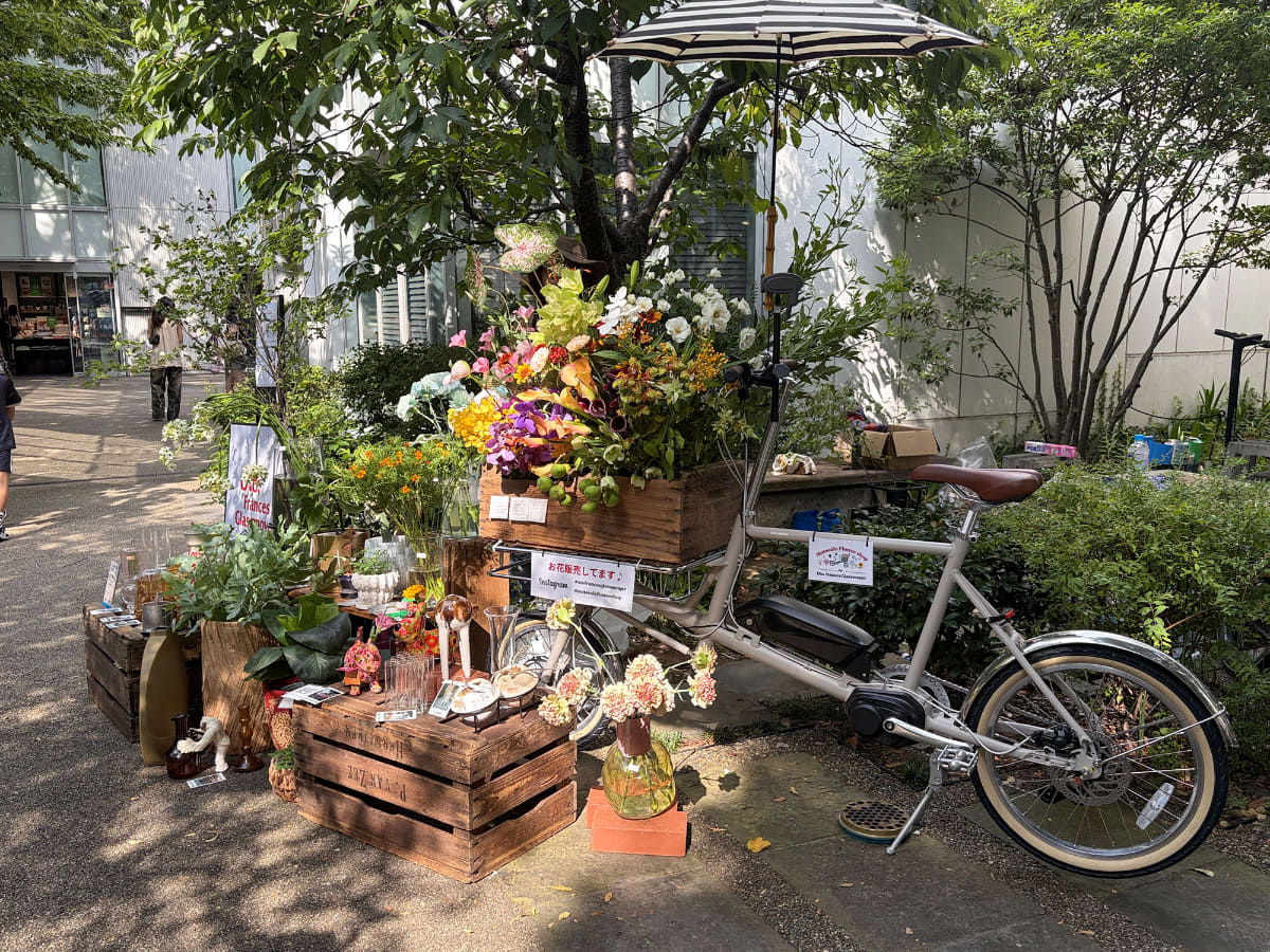 移動式フラワーショップ「Motovelo Flower Shop」