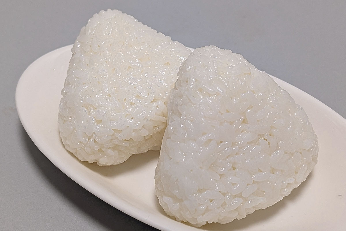 おにぎりモードで炊いたごはんで作ったおにぎり