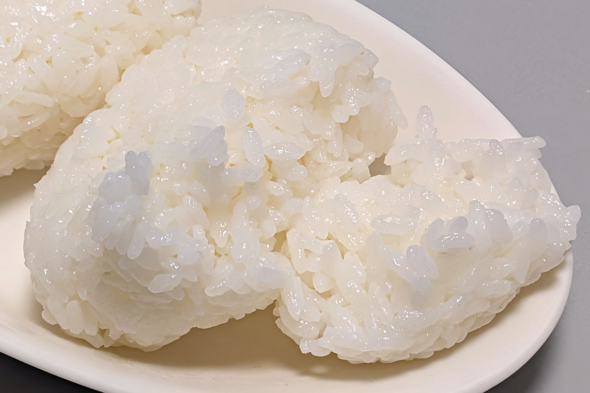 同じ水分量でもやや柔らかめで、力を入れなくても表面がしっかりくっつくイメージ