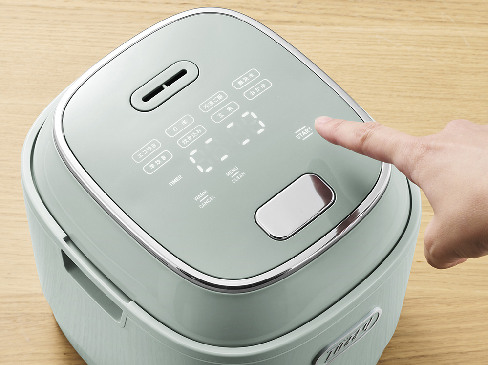 液晶表示部は、操作時のみメニューが点灯する