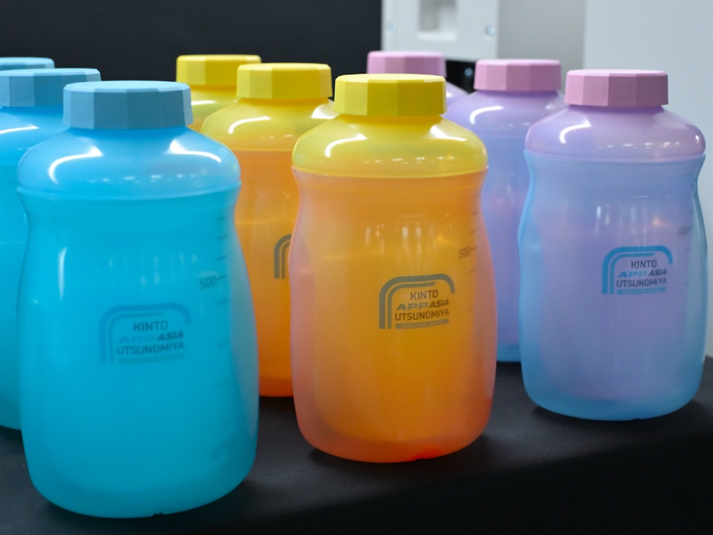 従来のプラスチックボトルに比べて高い保冷性能を実現した