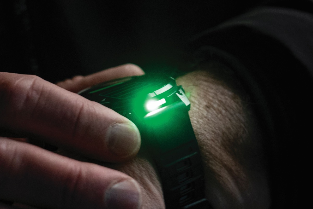 LEDライトにグリーンを新たに追加