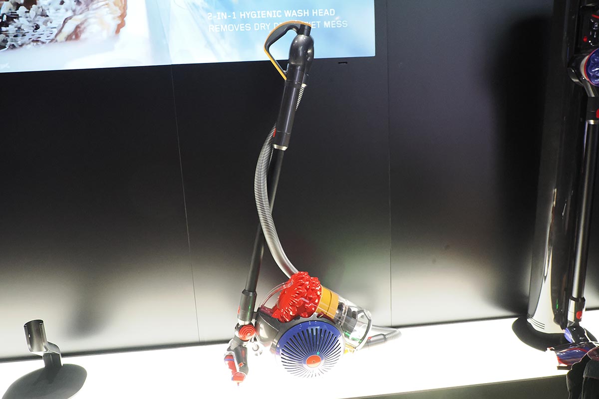 円錐形ブラシの製品としては、パワフルなキャニスター型の「big ball konical」というモデルも