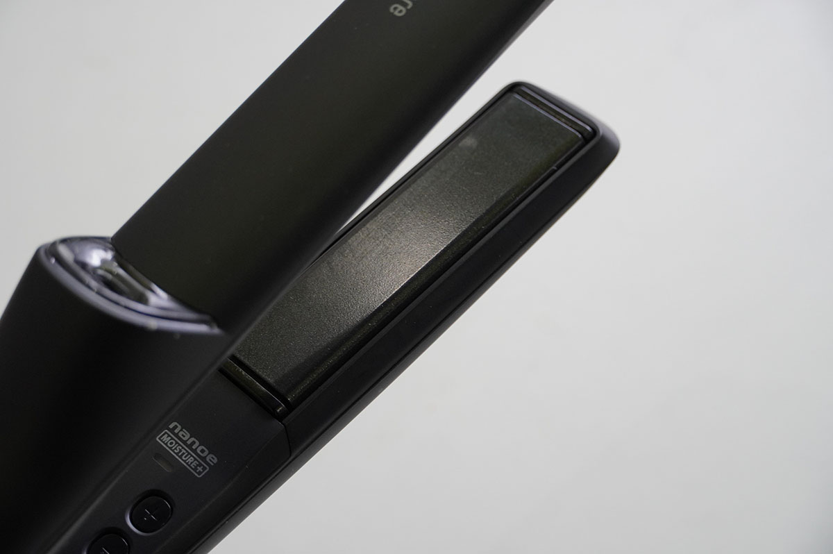 プレート面は実測で約90×24mm