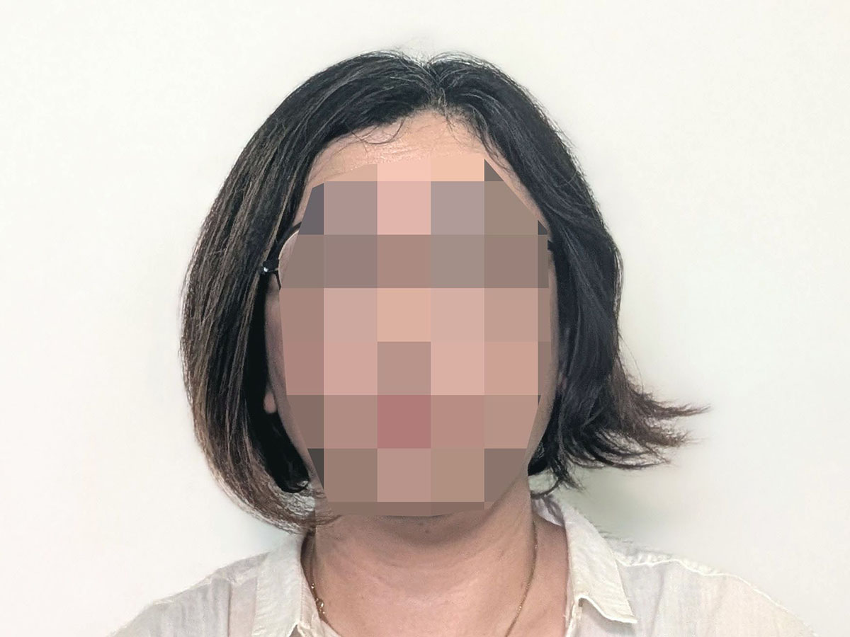 朝の髪の状態。くせ毛でめちゃくちゃはねるので、出かけるときのヘアアイロンは必須