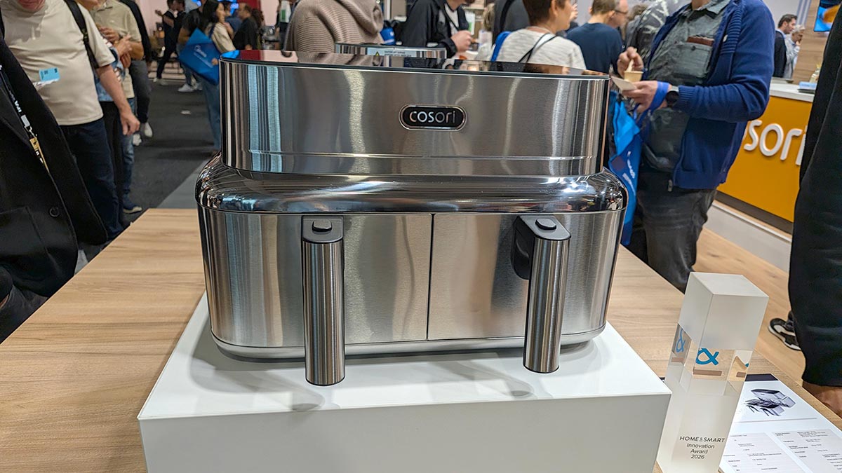 VeSyncがCOSORIブランドの2槽独立式ノンフライヤー「ICONIC DUAL」をIFA 2026で披露