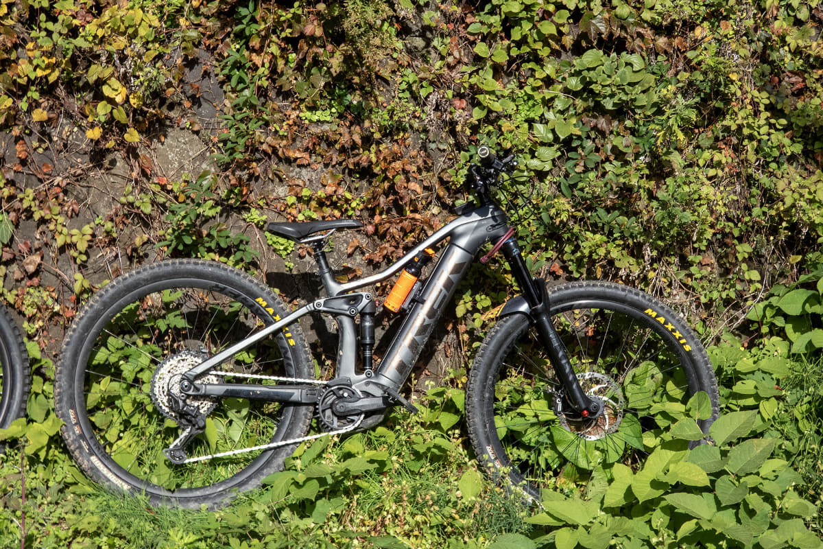 山形在住の動画スタッフの愛車。私と車種もサイズも同じe-MTBです