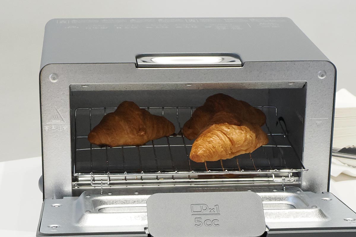 ベーカリーモードでクロワッサンを焦がさずちょうどいい温め具合に
