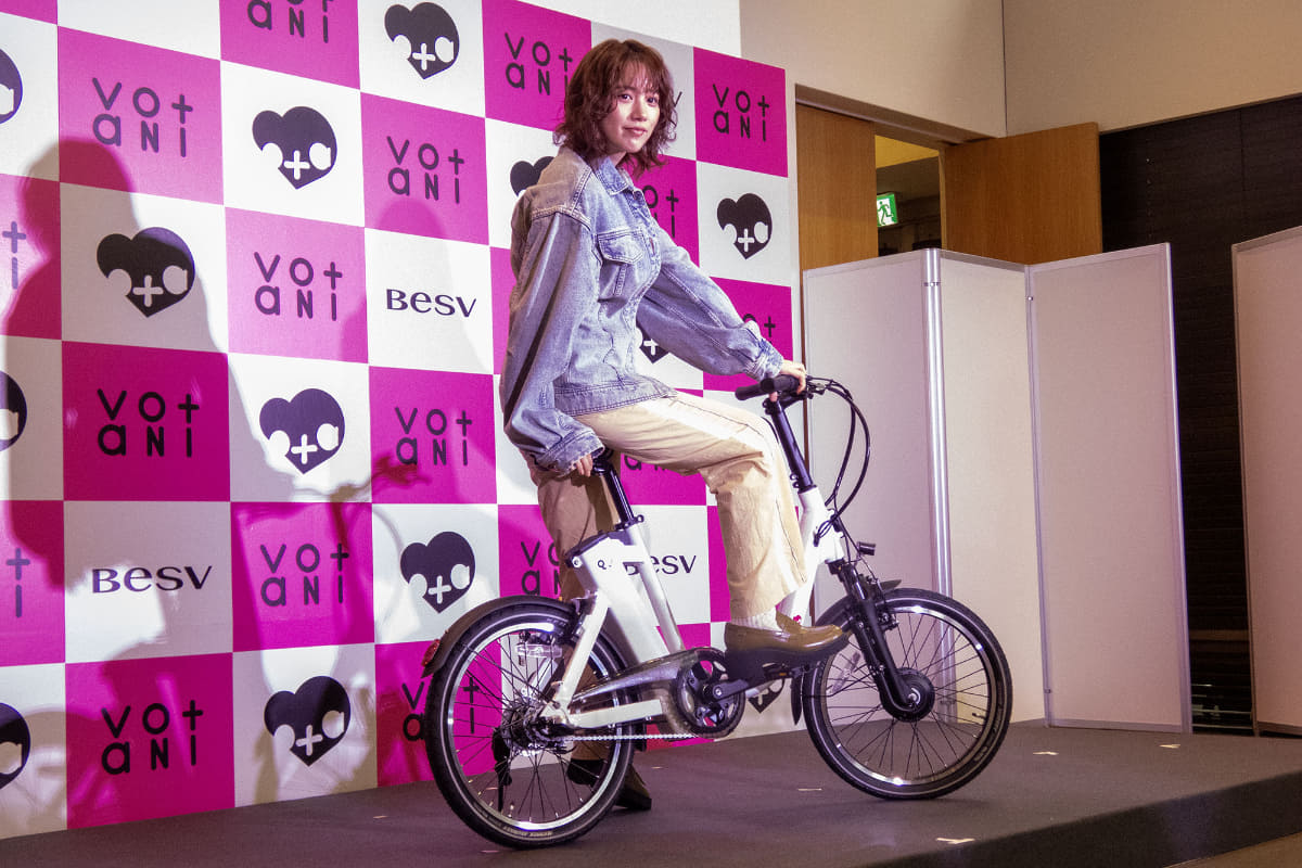 Votani「Q3」に跨るのんさん